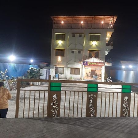 Blue Bell Homestay Лонавла Екстер'єр фото
